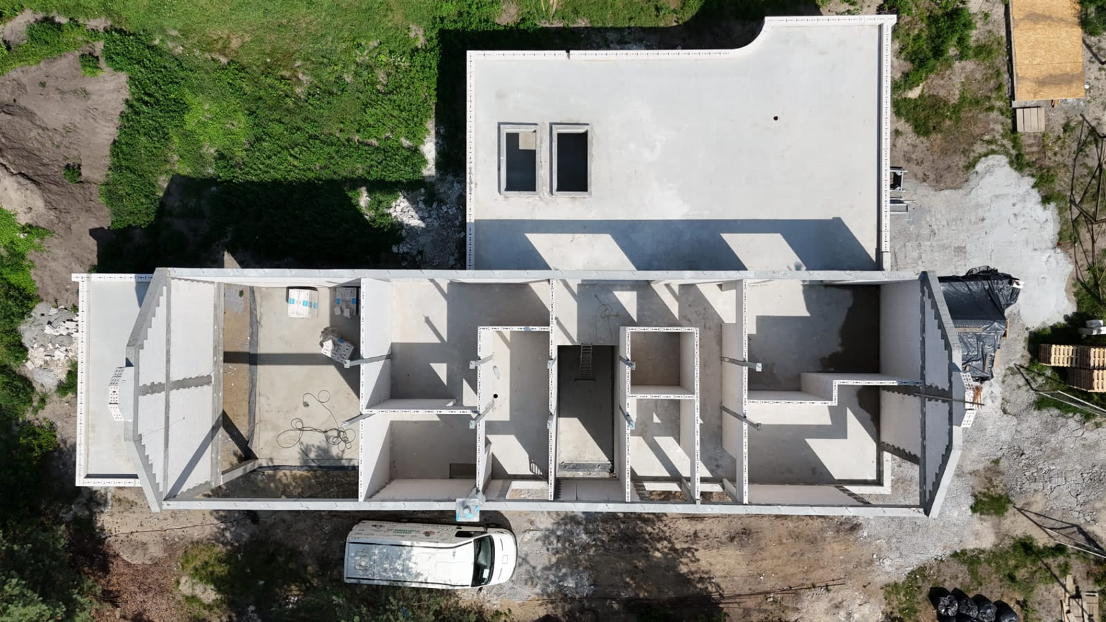 Dom Józefów – realizacja Kryzma — rzut z góry na układ ścian i stropy