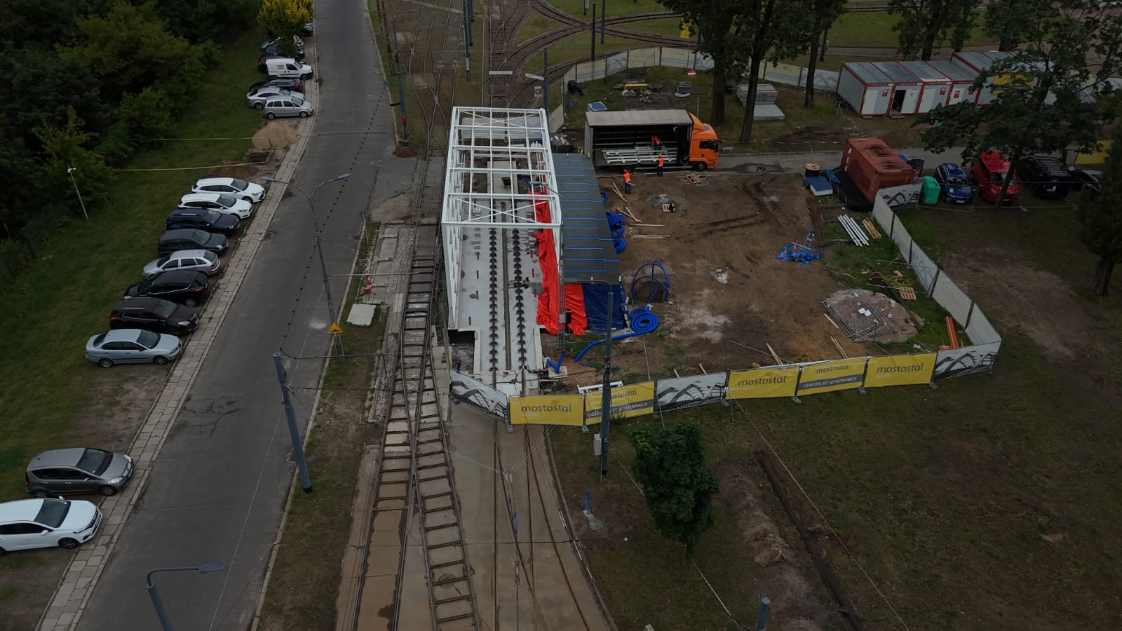 Myjnia Żoliborz — perspektywa wzdłuż peronu od strony torowiska